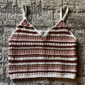 🪩Hollister Crochet Style Cropped Tank🪩
